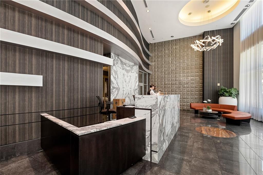 1080 Peachtree Street NE Unit 2101