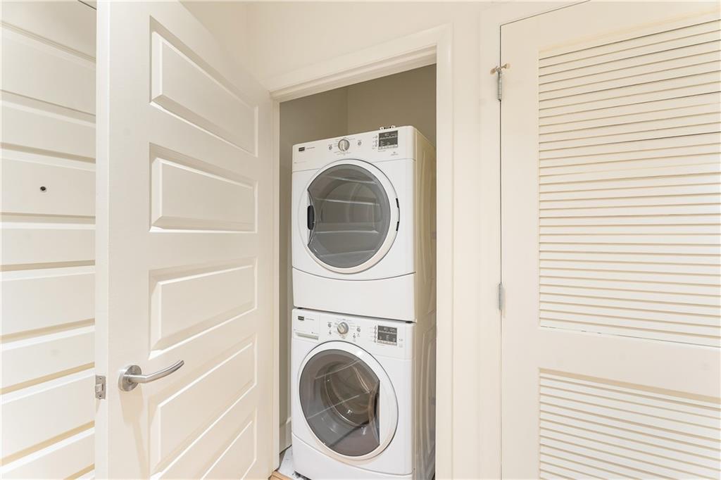 1080 Peachtree Street NE Unit 2101