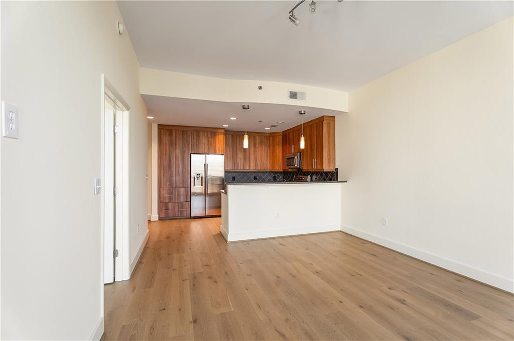 1080 Peachtree Street NE Unit 2101