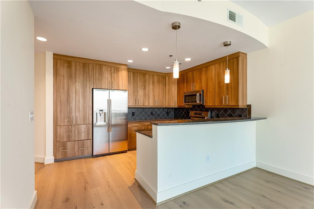 1080 Peachtree Street NE Unit 2101