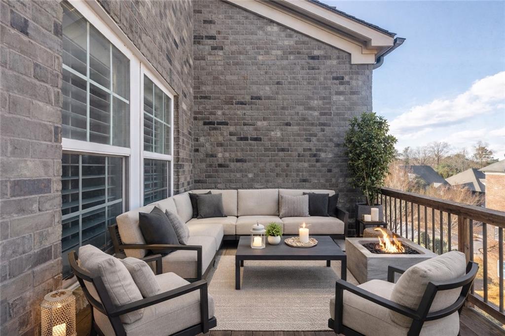 3618 Brookleigh Lane NE