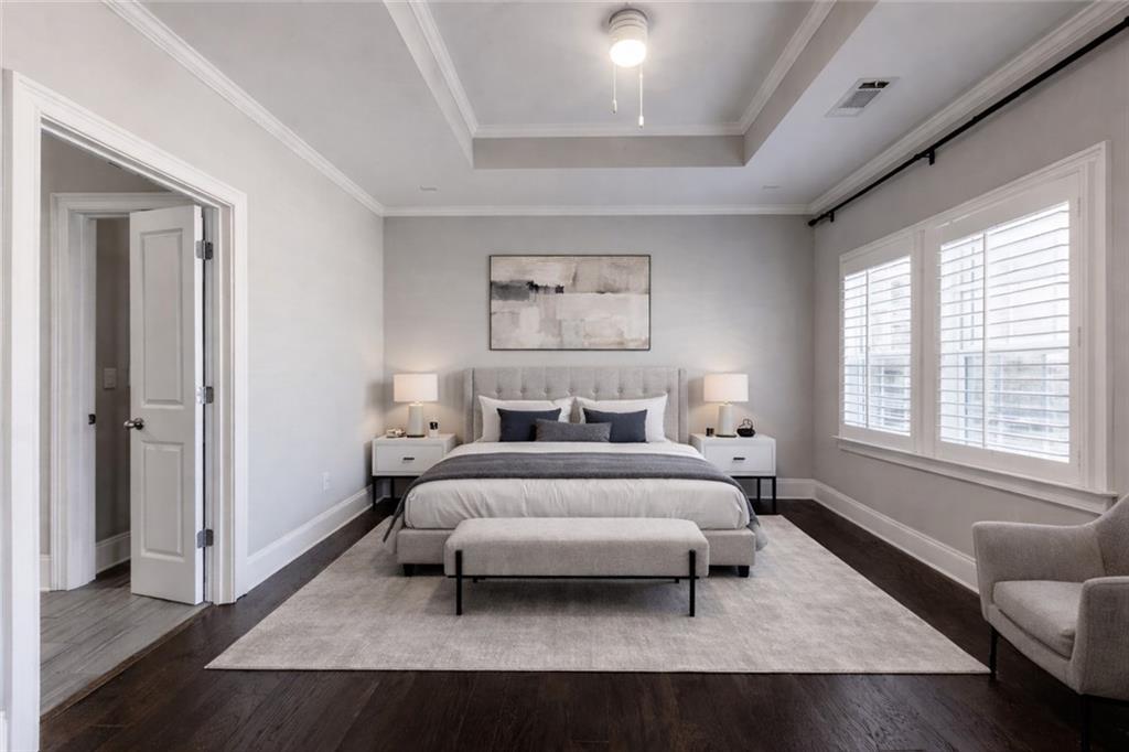 3618 Brookleigh Lane NE