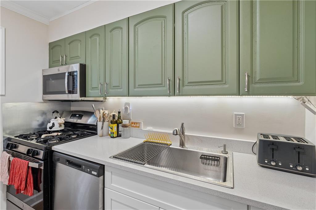 115 Biscayne Drive NW Unit F6