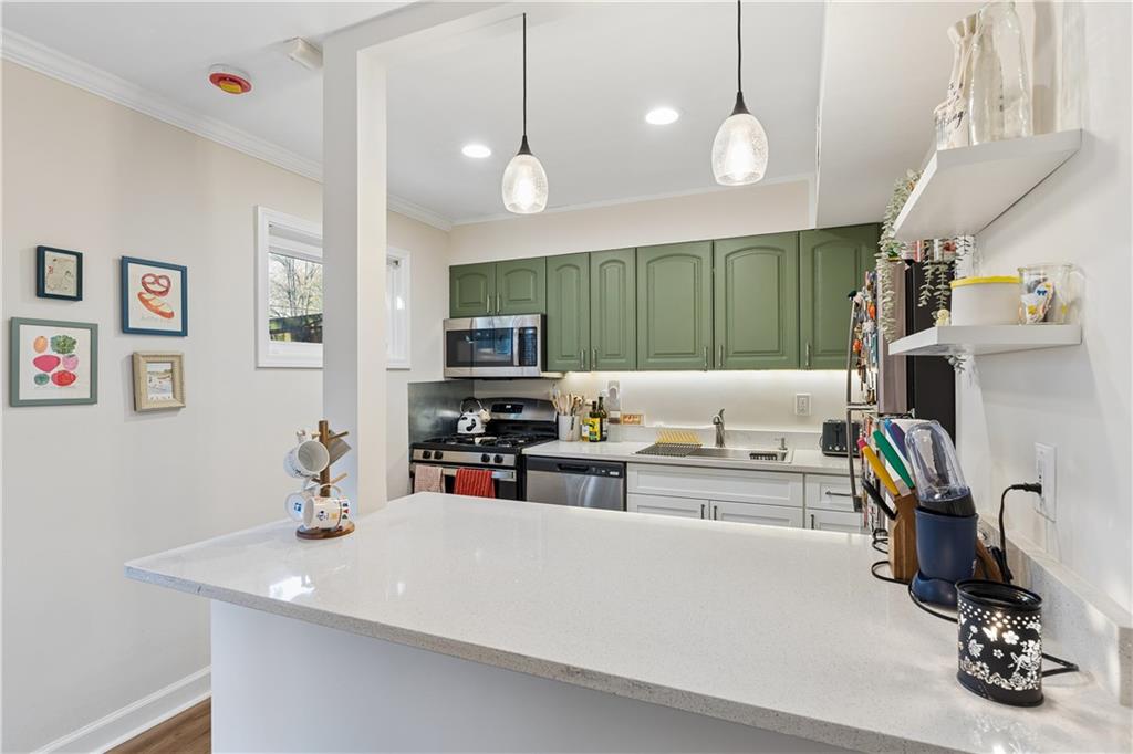 115 Biscayne Drive NW Unit F6