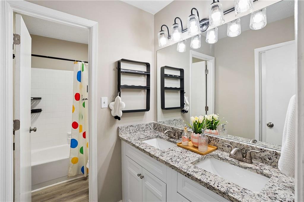 7750 Roswell Road Unit 5A