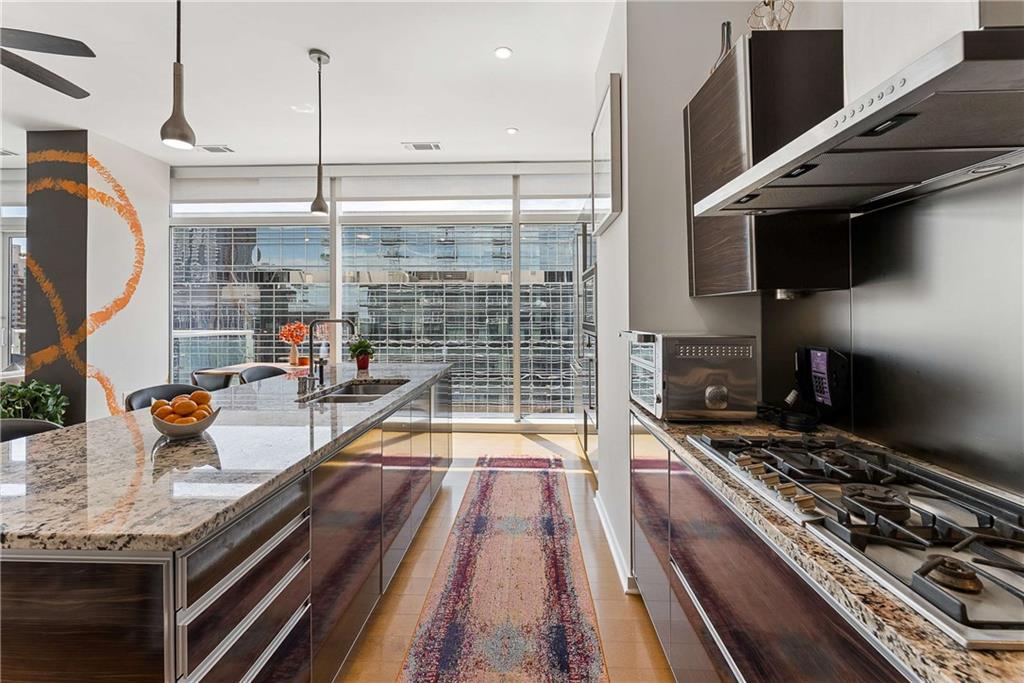 45 Ivan Allen Jr Boulevard NW Unit 1703