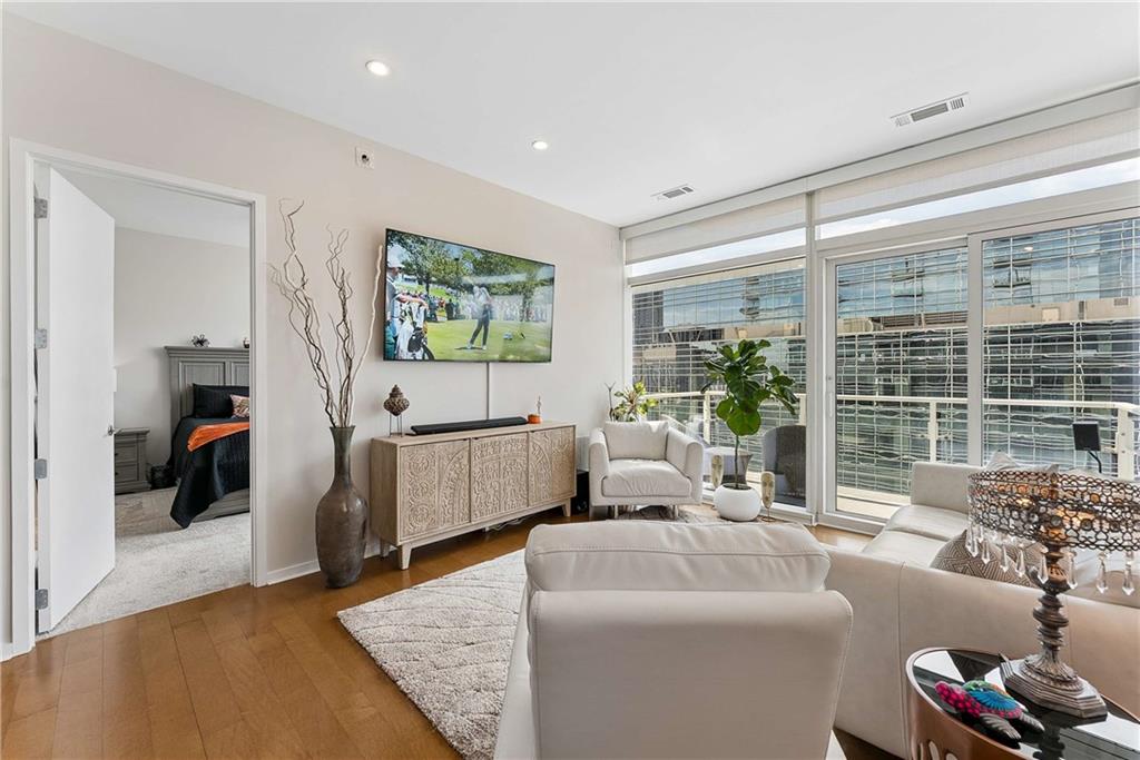 45 Ivan Allen Jr Boulevard NW Unit 1703