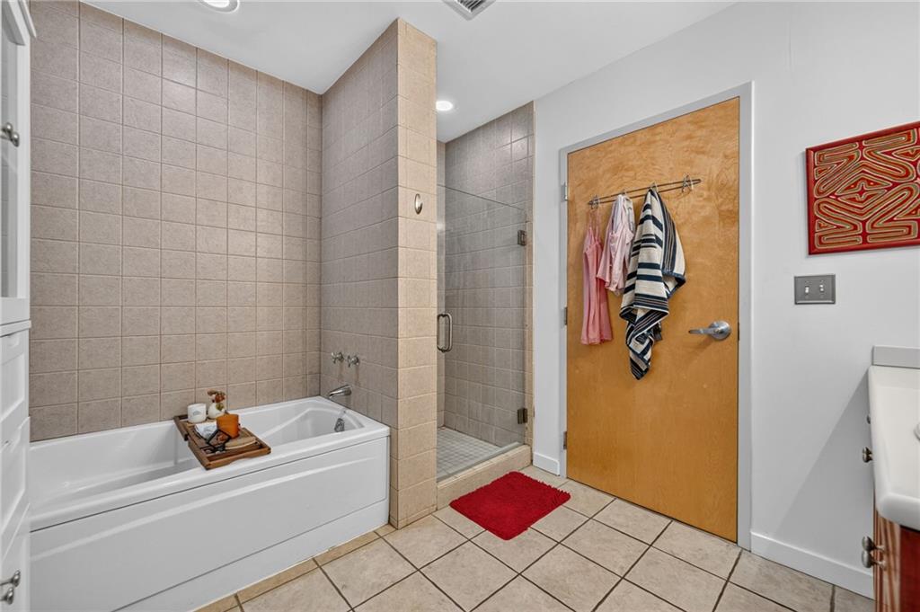 660 Glen Iris Drive NE Unit 207