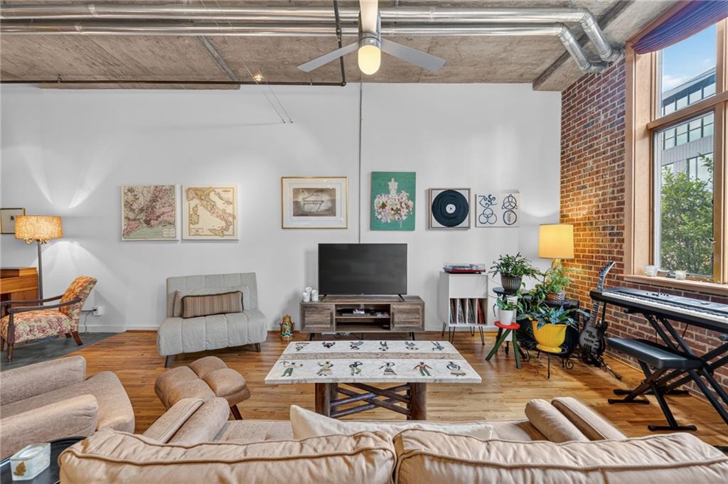 660 Glen Iris Drive NE Unit 207