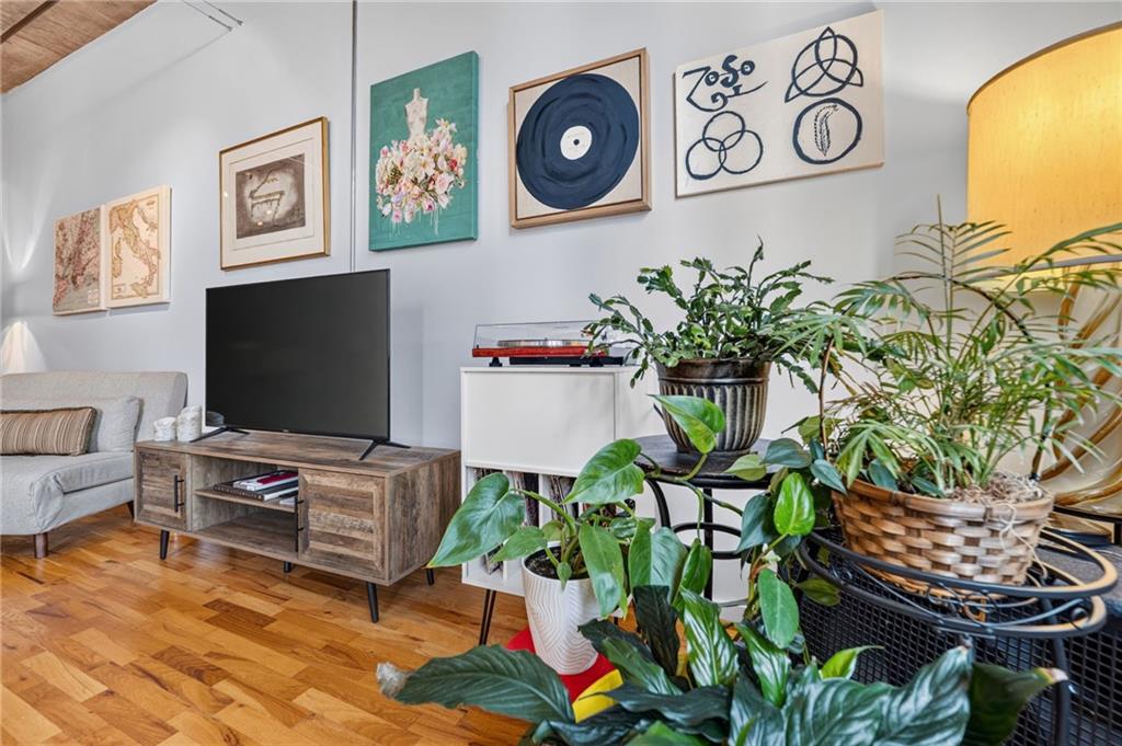 660 Glen Iris Drive NE Unit 207