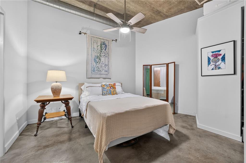 660 Glen Iris Drive NE Unit 207