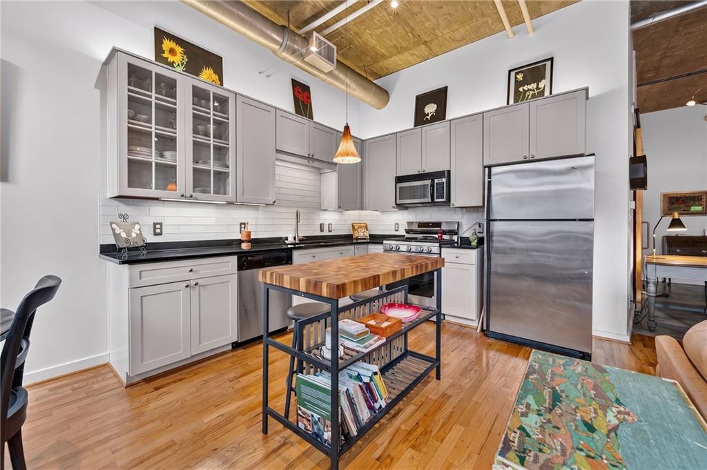 660 Glen Iris Drive NE Unit 207