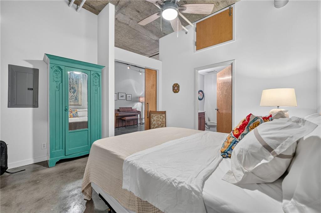 660 Glen Iris Drive NE Unit 207