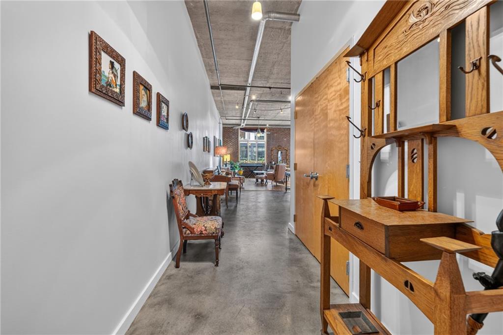 660 Glen Iris Drive NE Unit 207