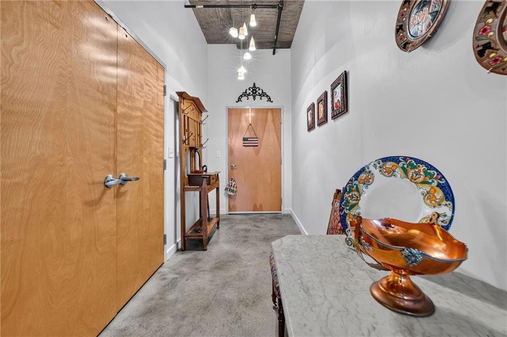 660 Glen Iris Drive NE Unit 207