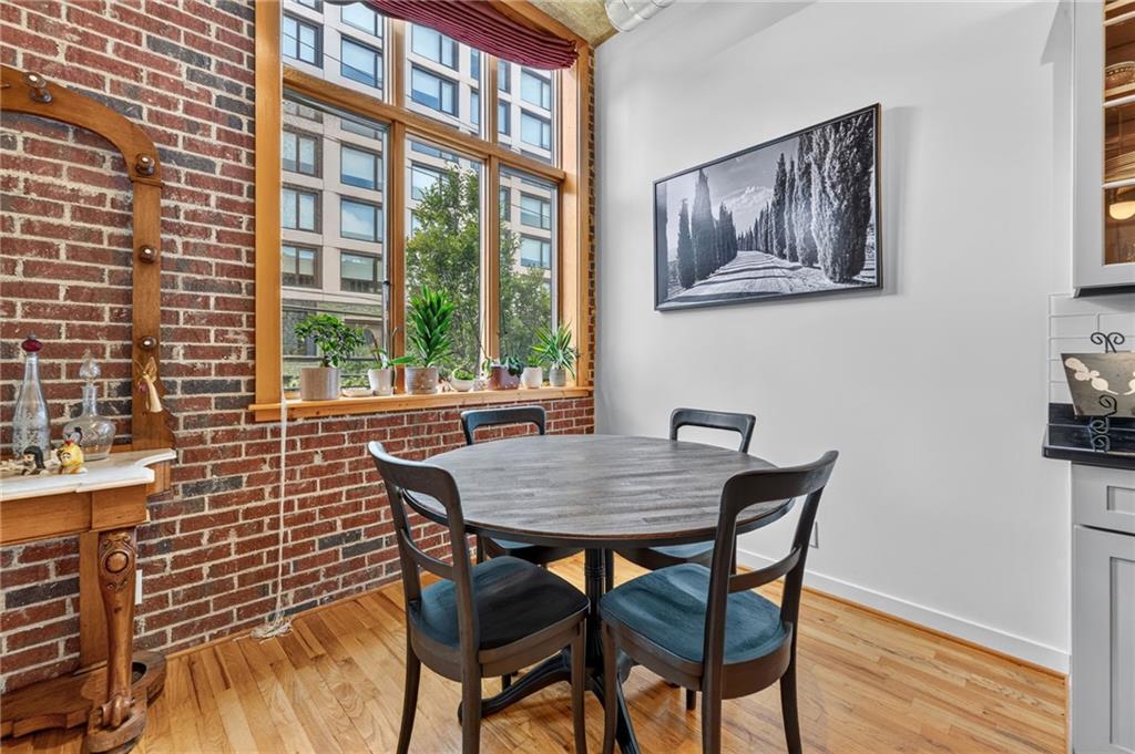 660 Glen Iris Drive NE Unit 207