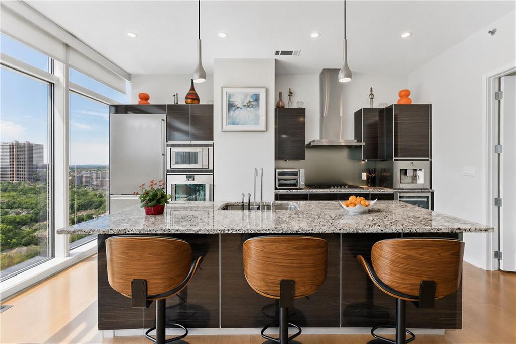45 Ivan Allen Jr Boulevard Unit 1703