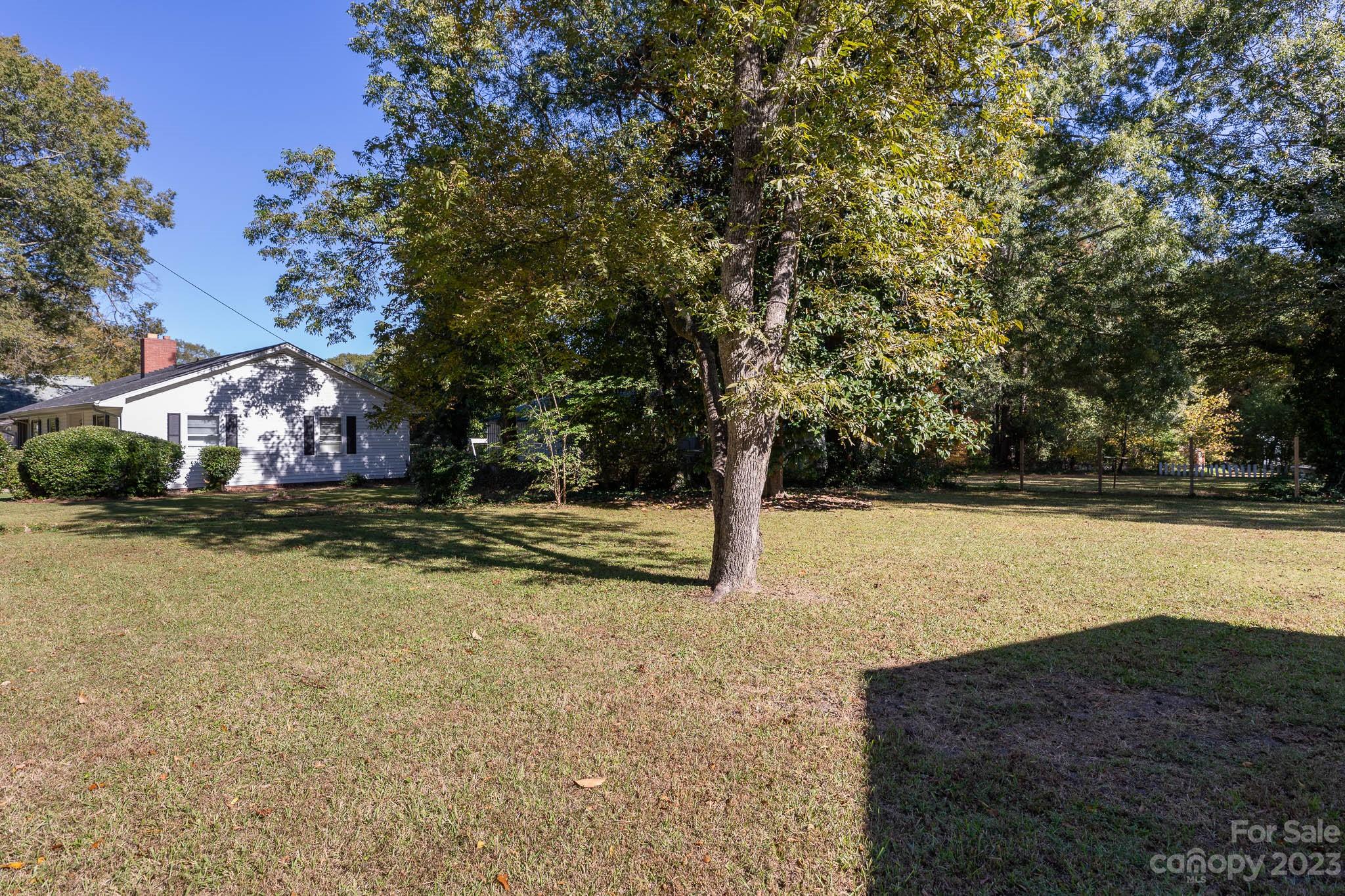 212 Calhoun Street