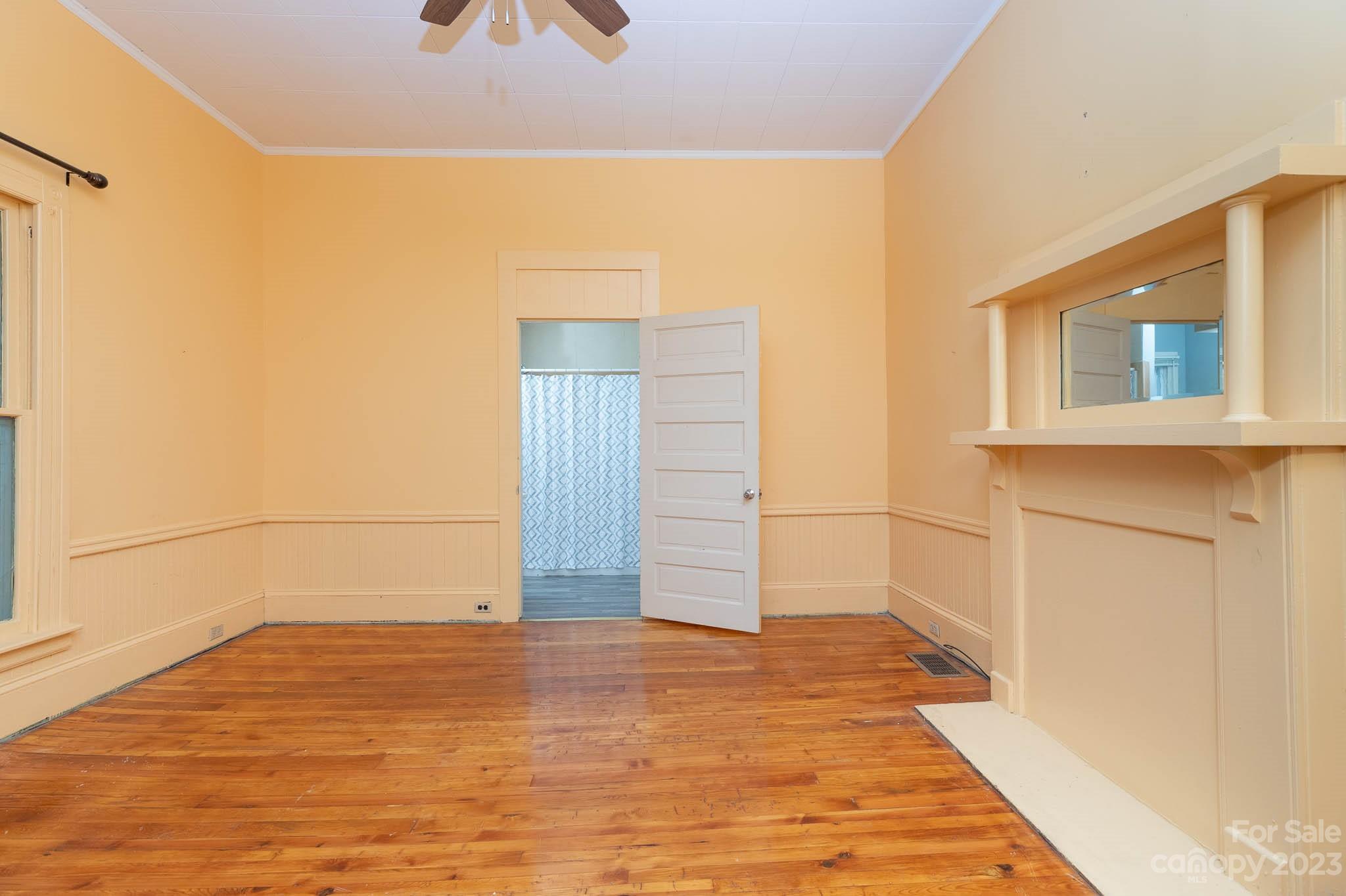 212 Calhoun Street