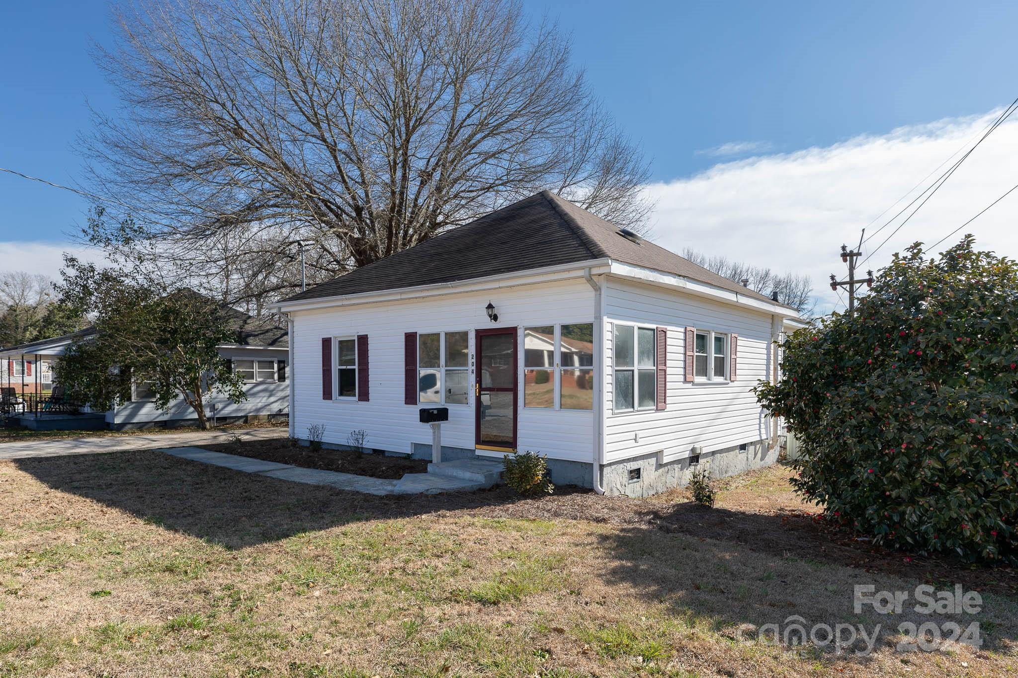 204 Hampshire Lane