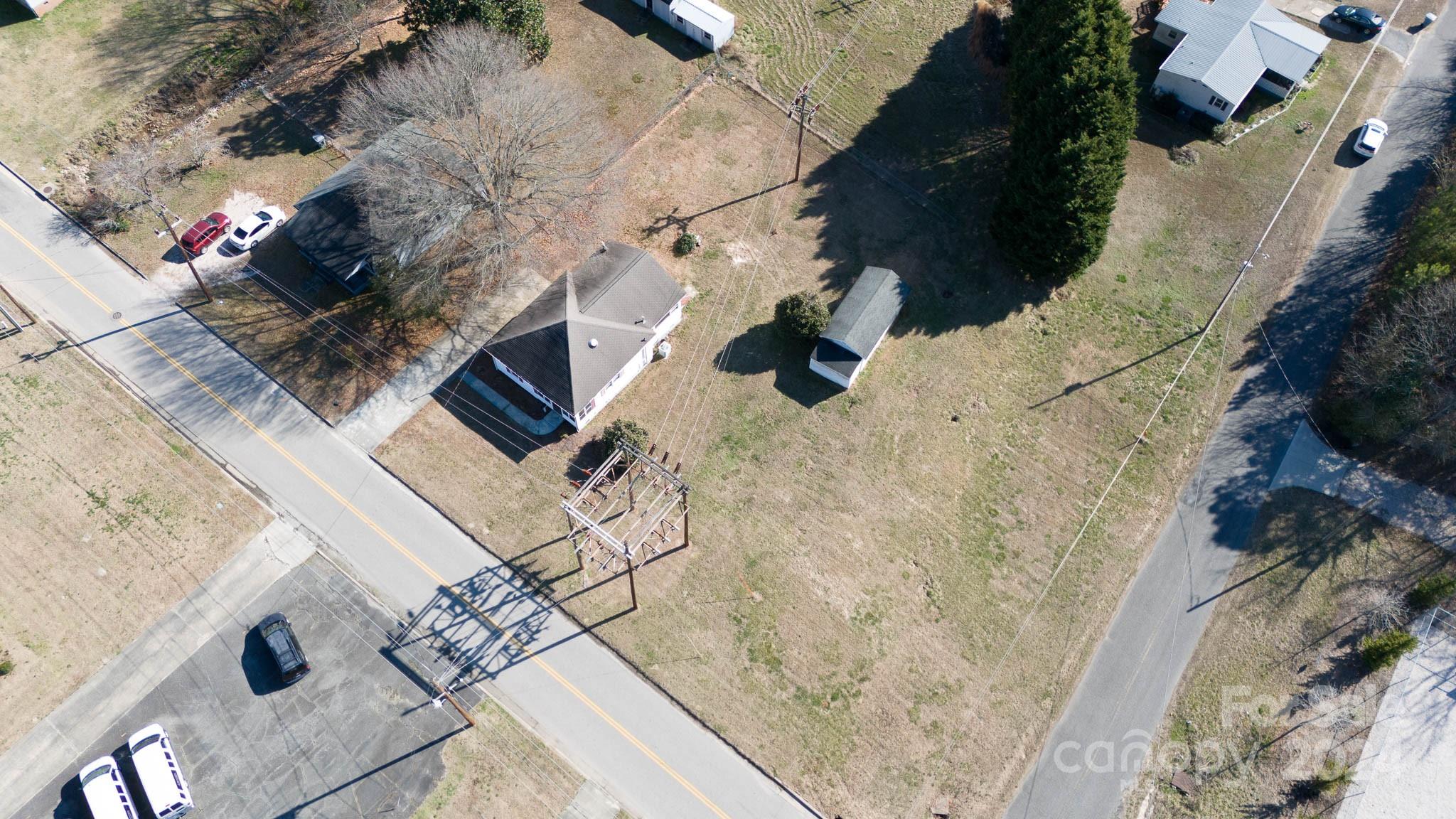 204 Hampshire Lane