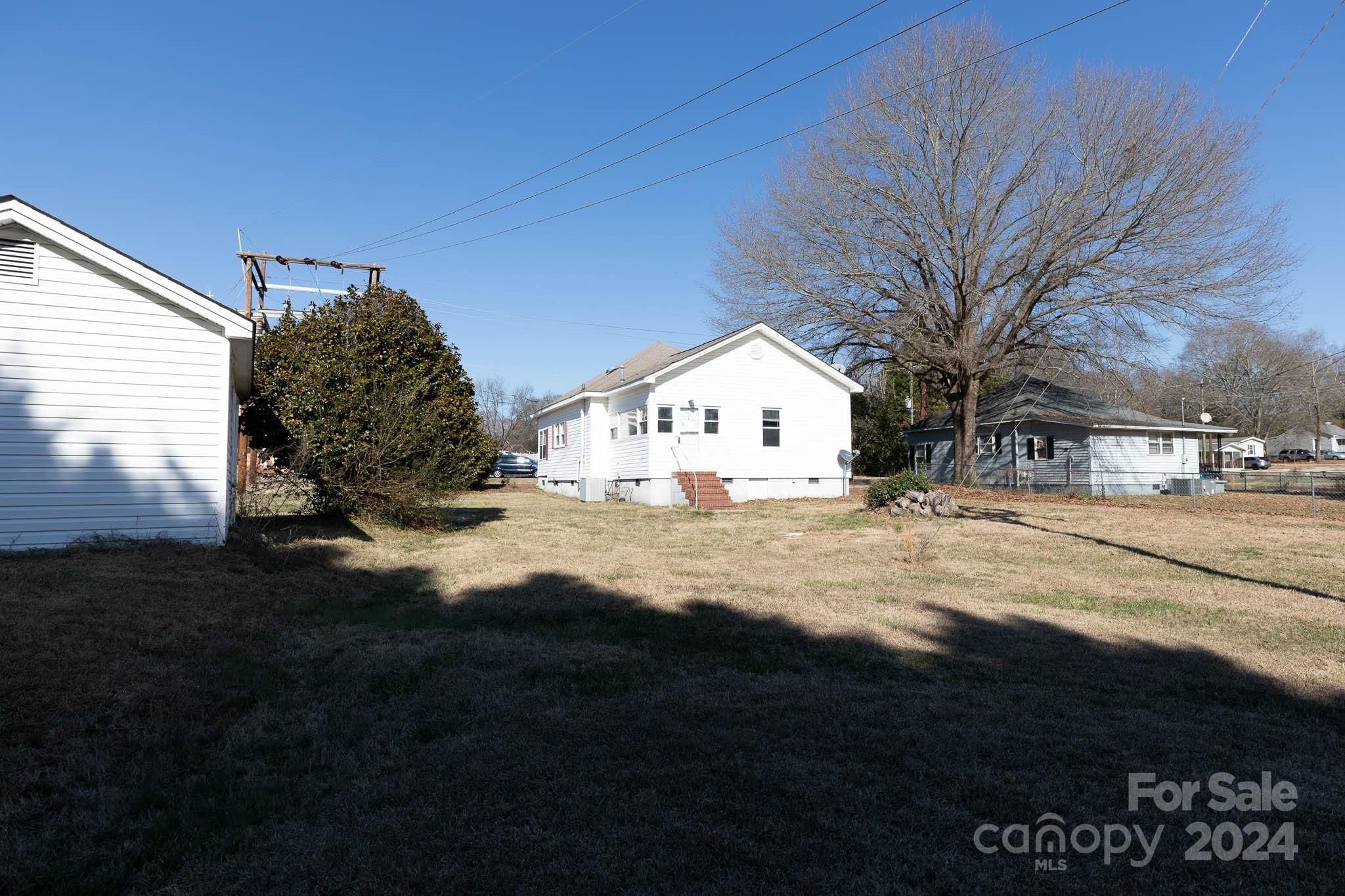 204 Hampshire Lane