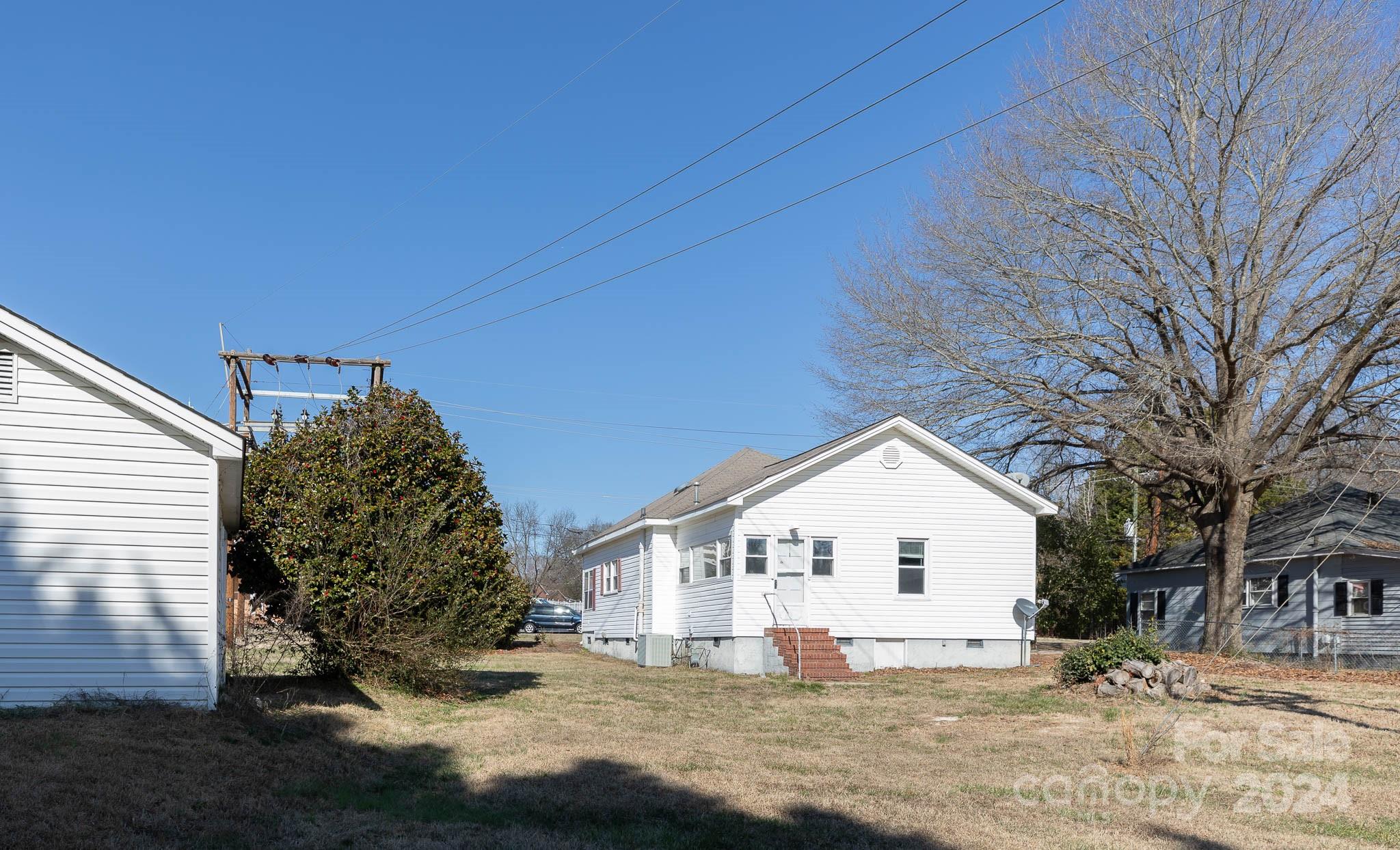 204 Hampshire Lane