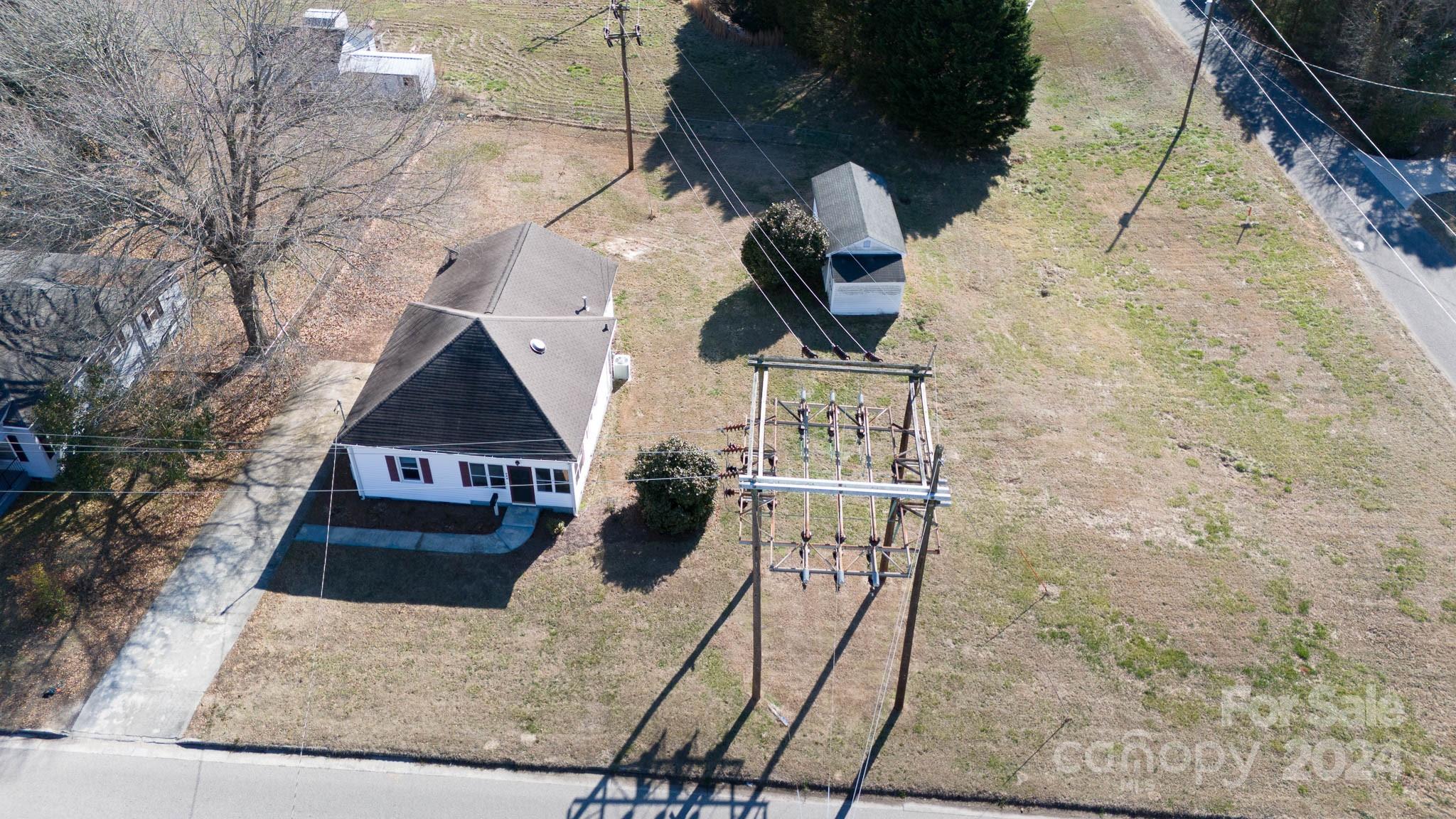 204 Hampshire Lane