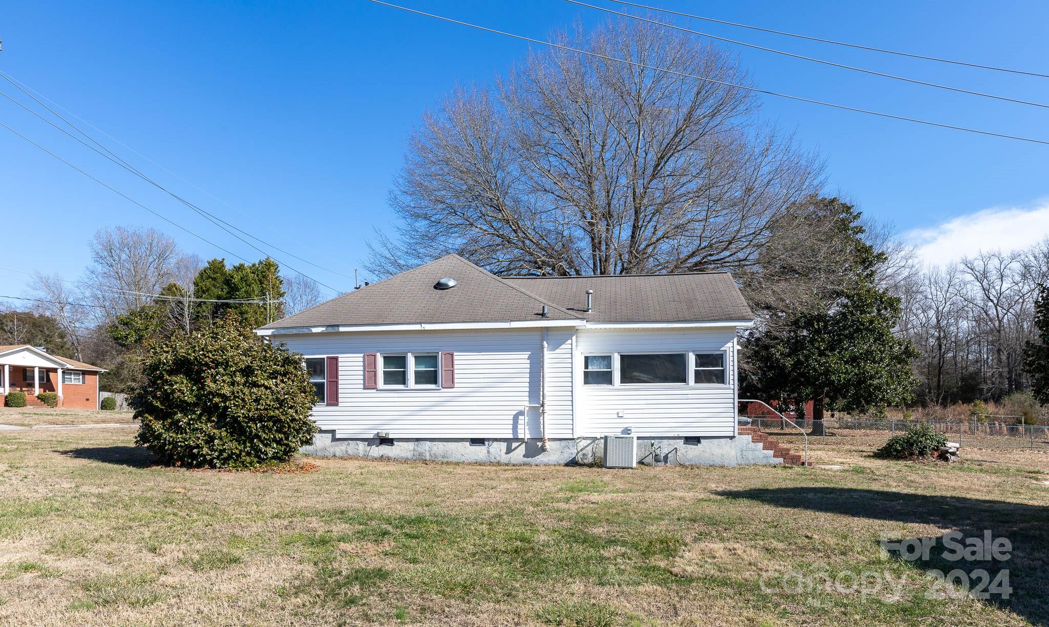 204 Hampshire Lane