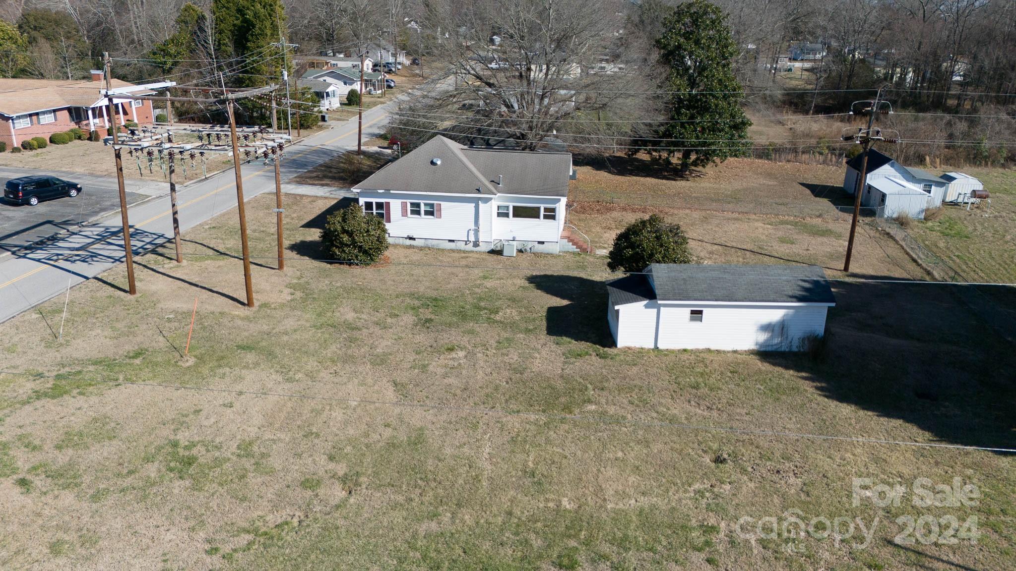 204 Hampshire Lane