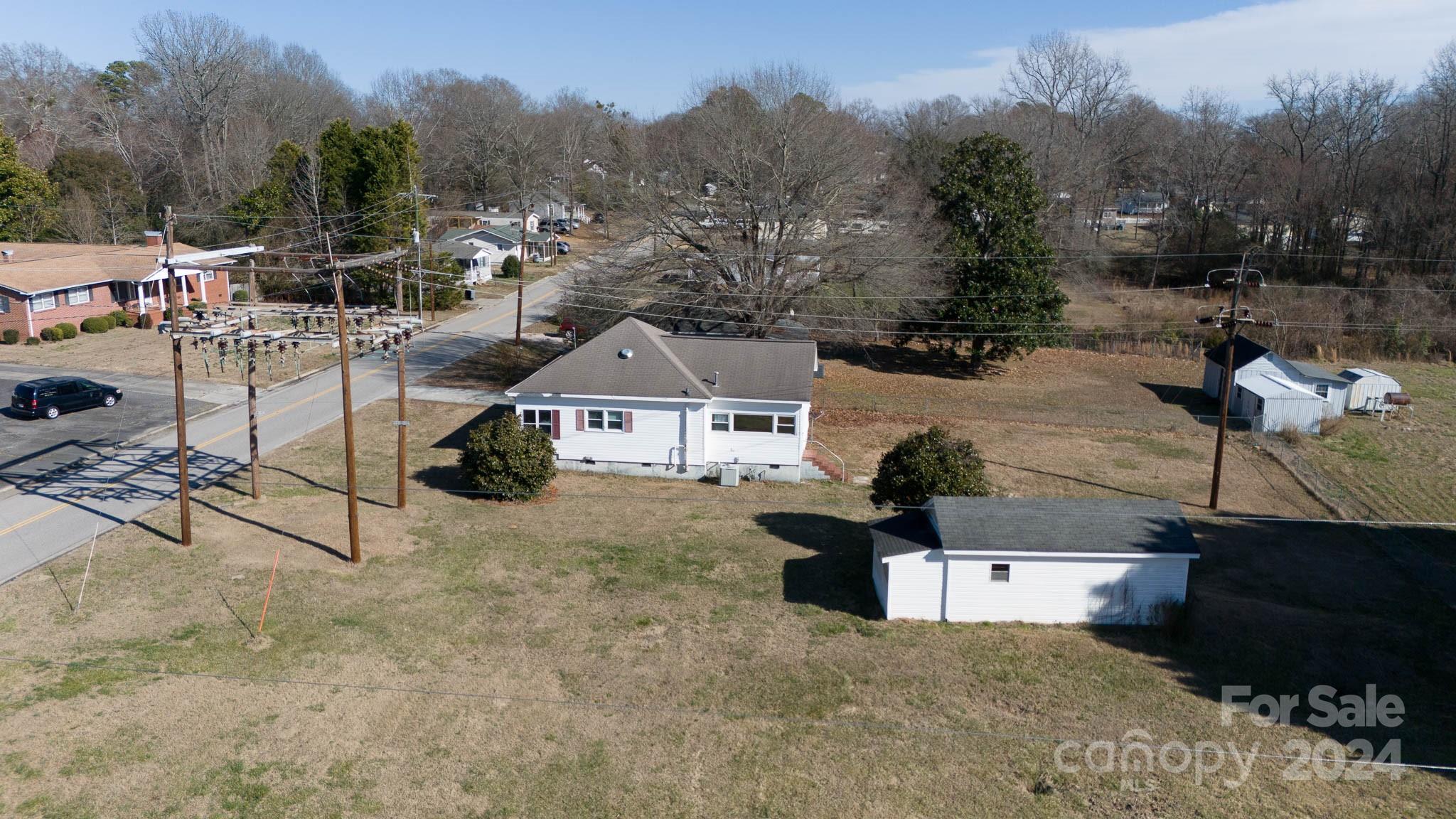 204 Hampshire Lane