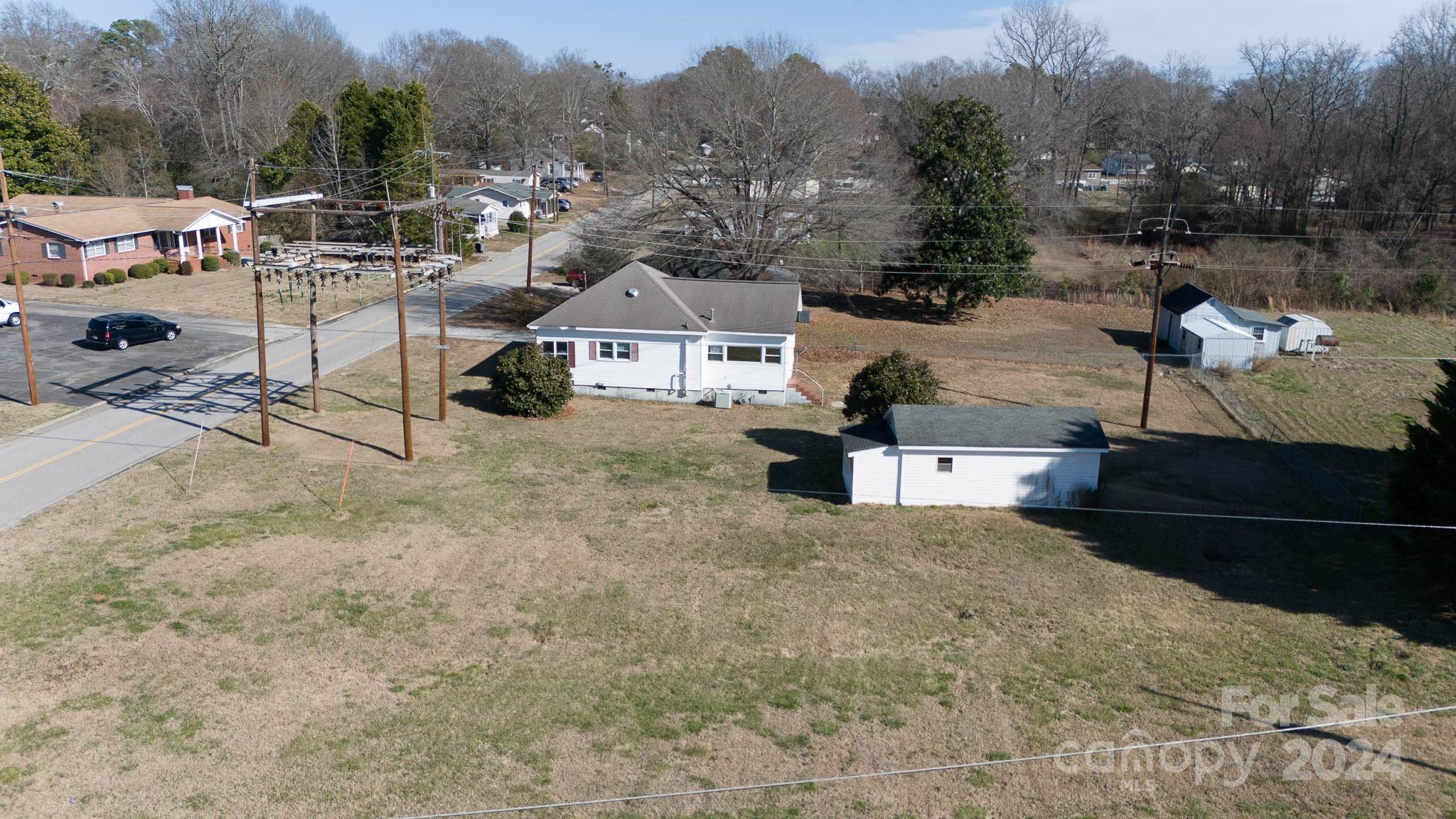 204 Hampshire Lane