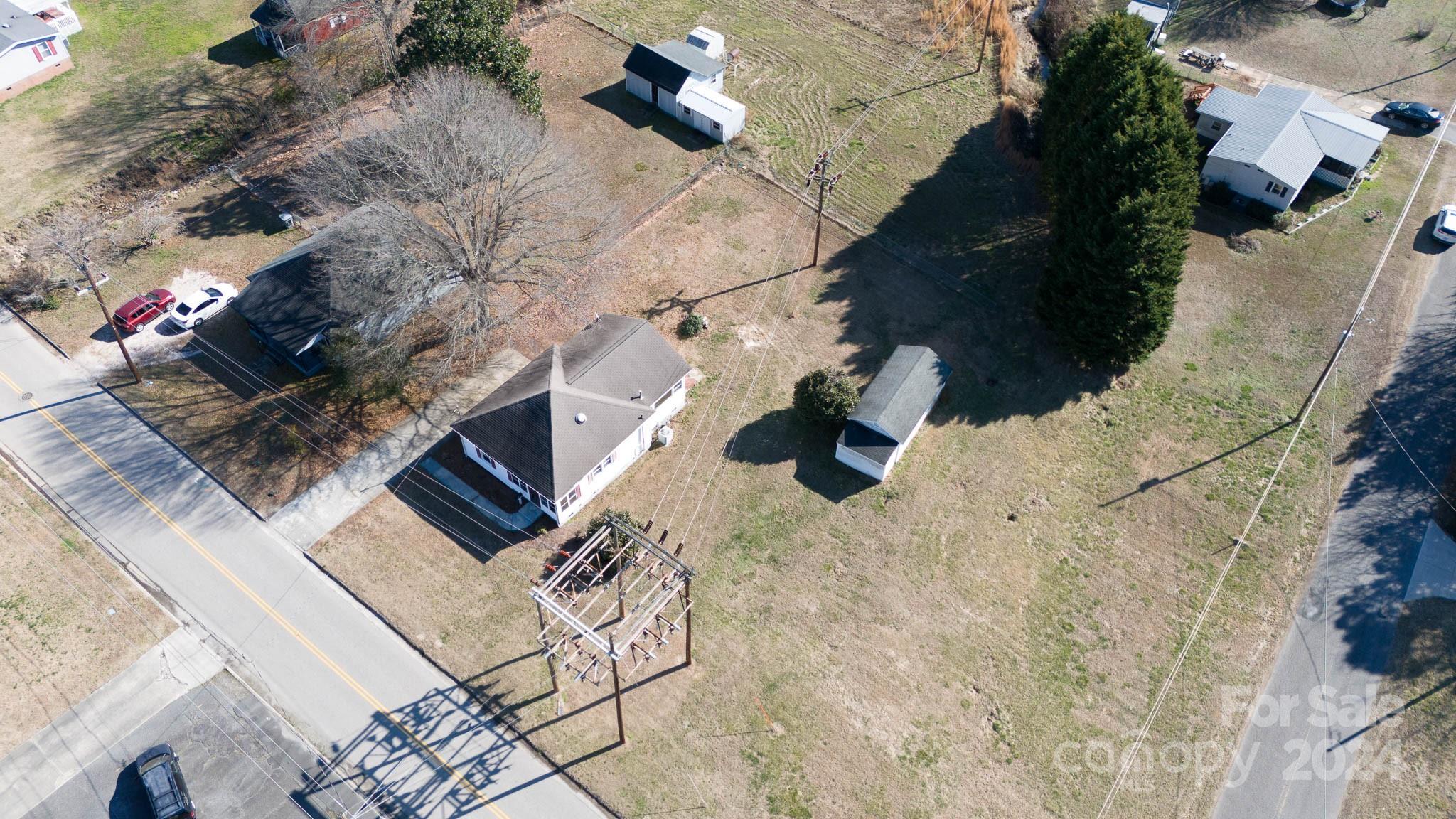 204 Hampshire Lane
