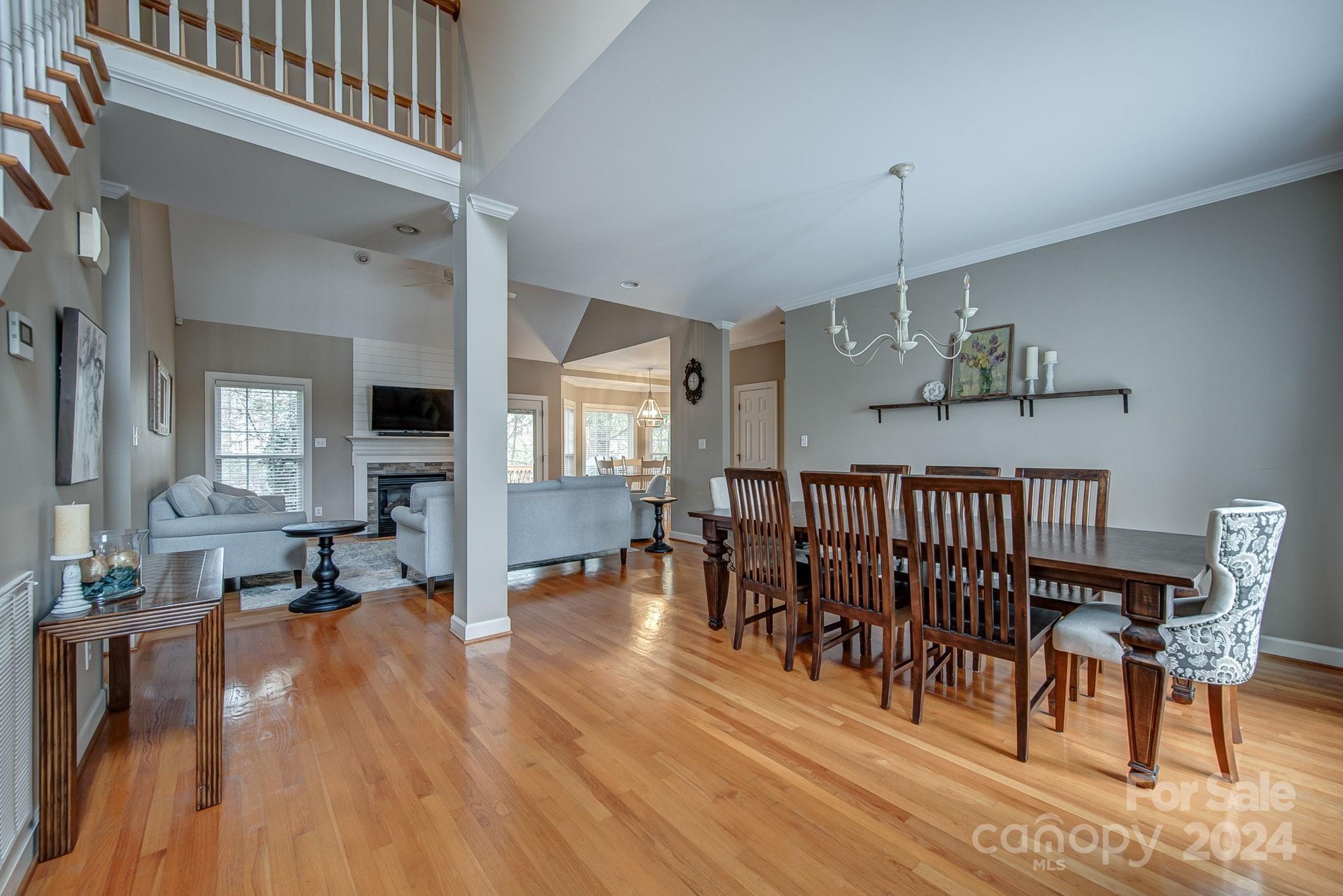 1850 Abbotsford Court