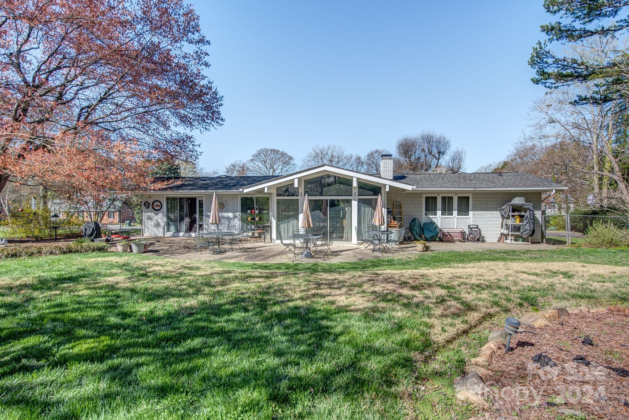 926 Sandswood Drive