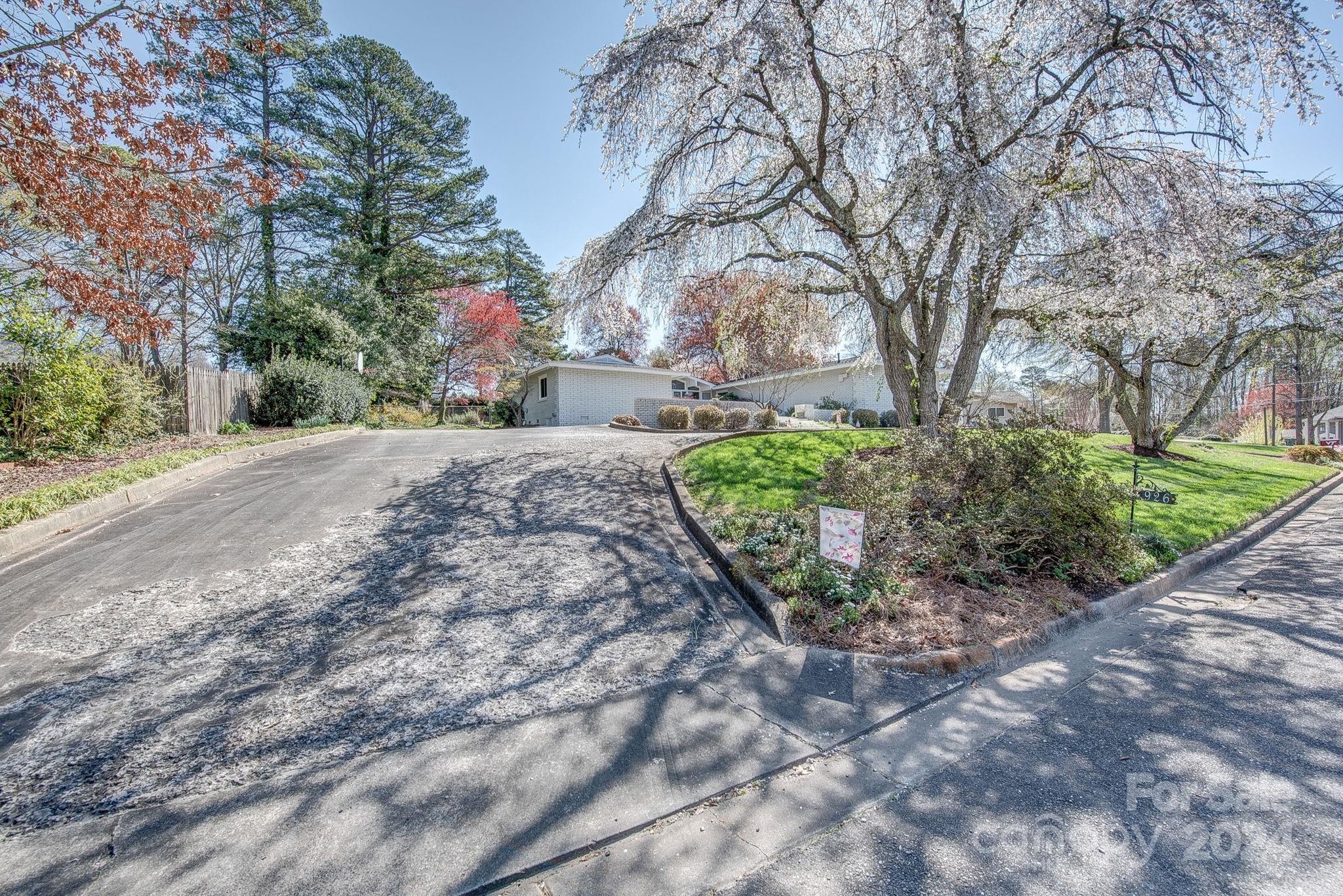 926 Sandswood Drive