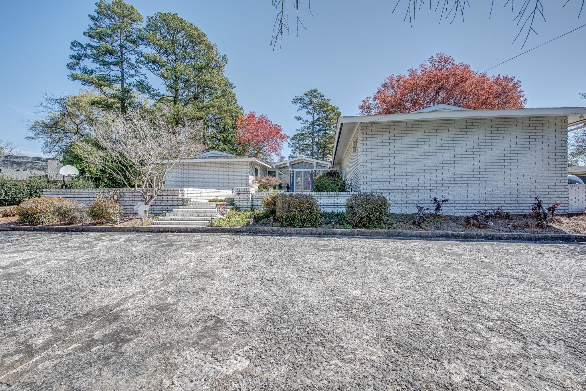 926 Sandswood Drive