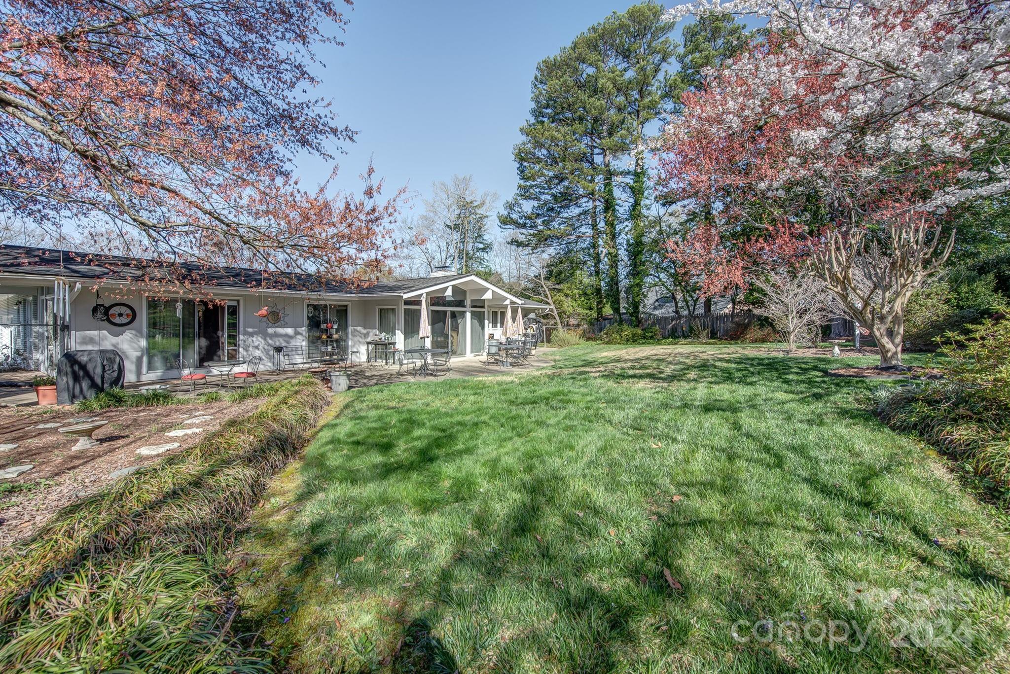 926 Sandswood Drive
