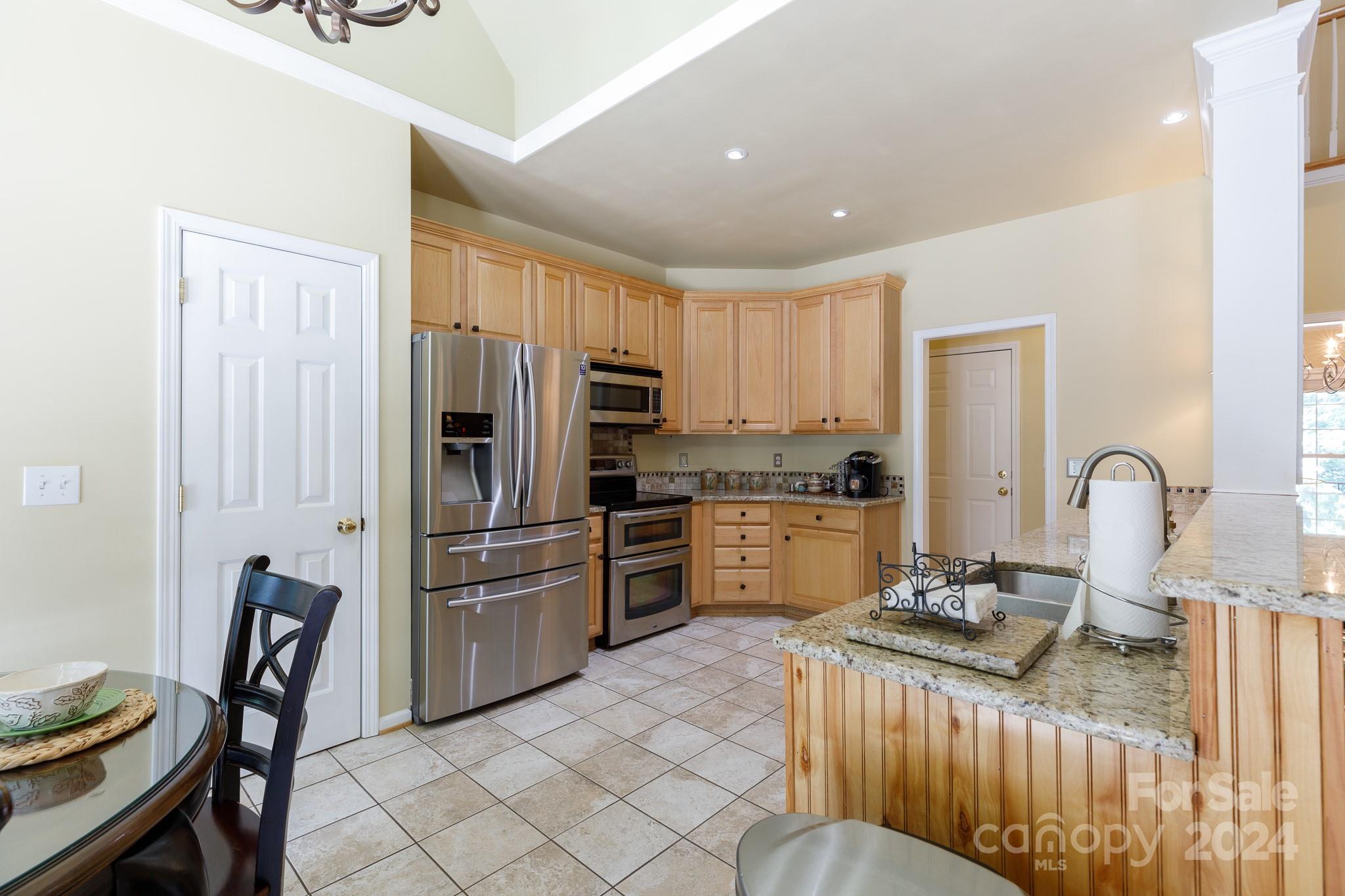 4237 Belle Meade Circle