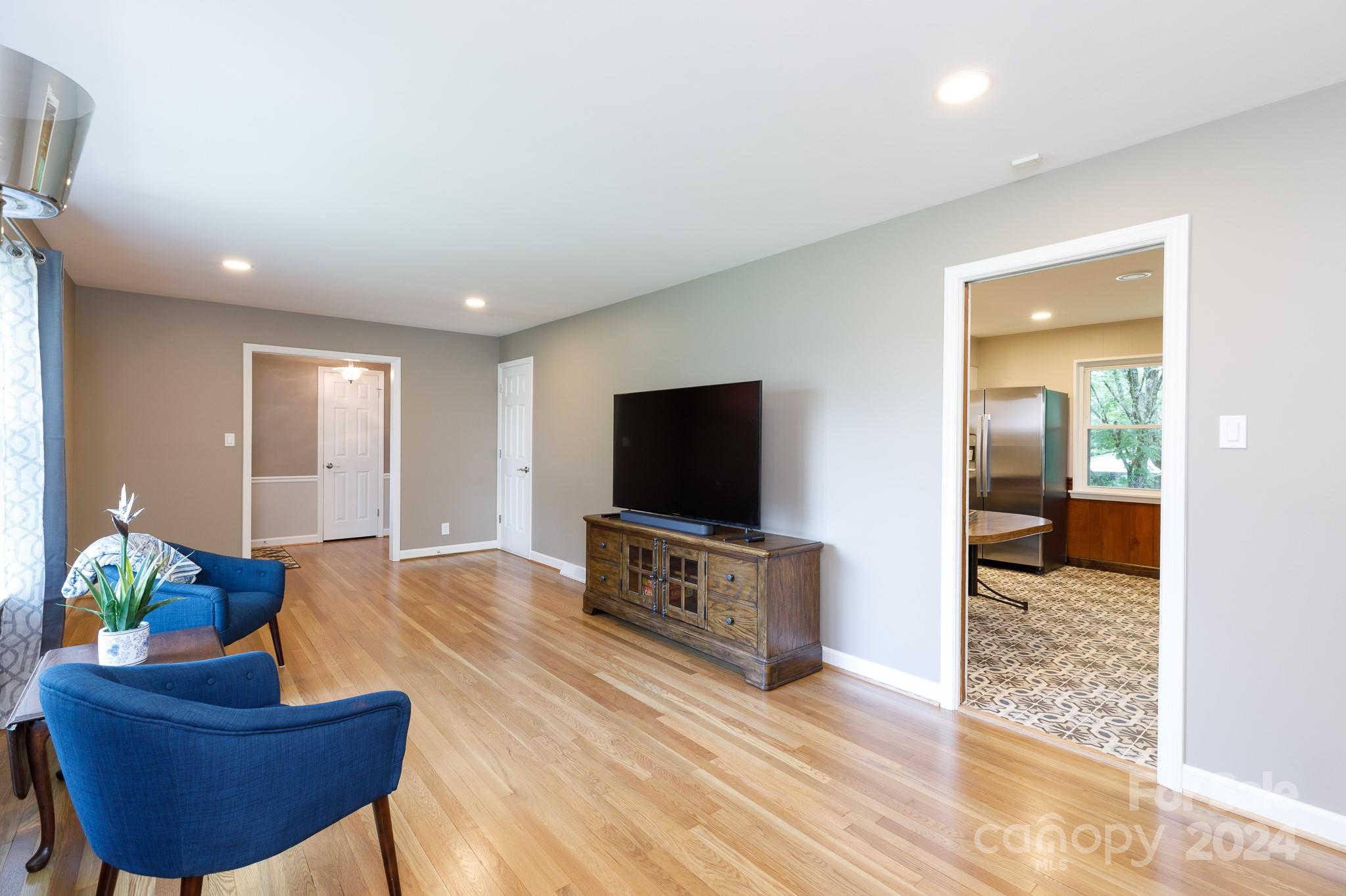 1606 N Main Street