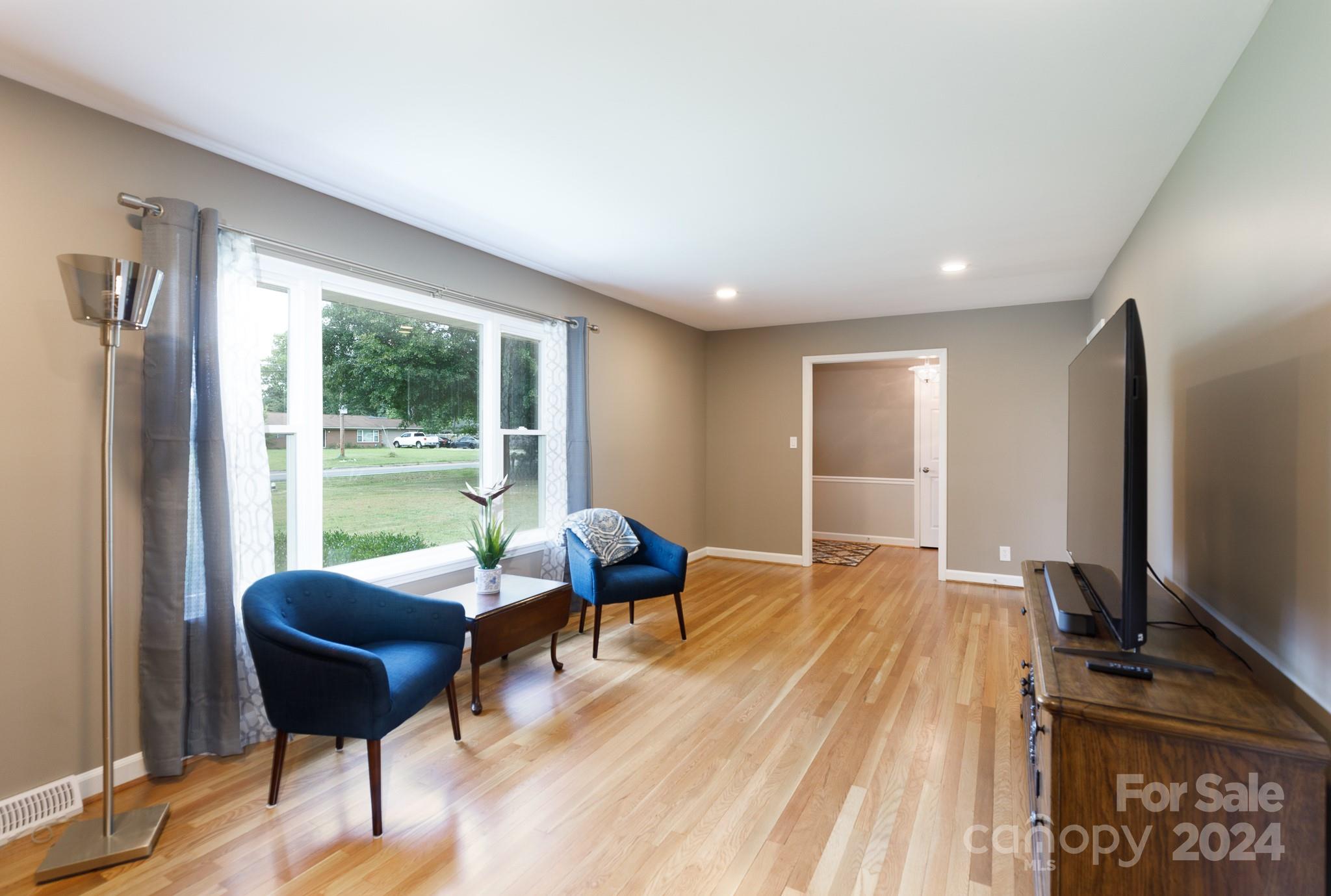 1606 N Main Street