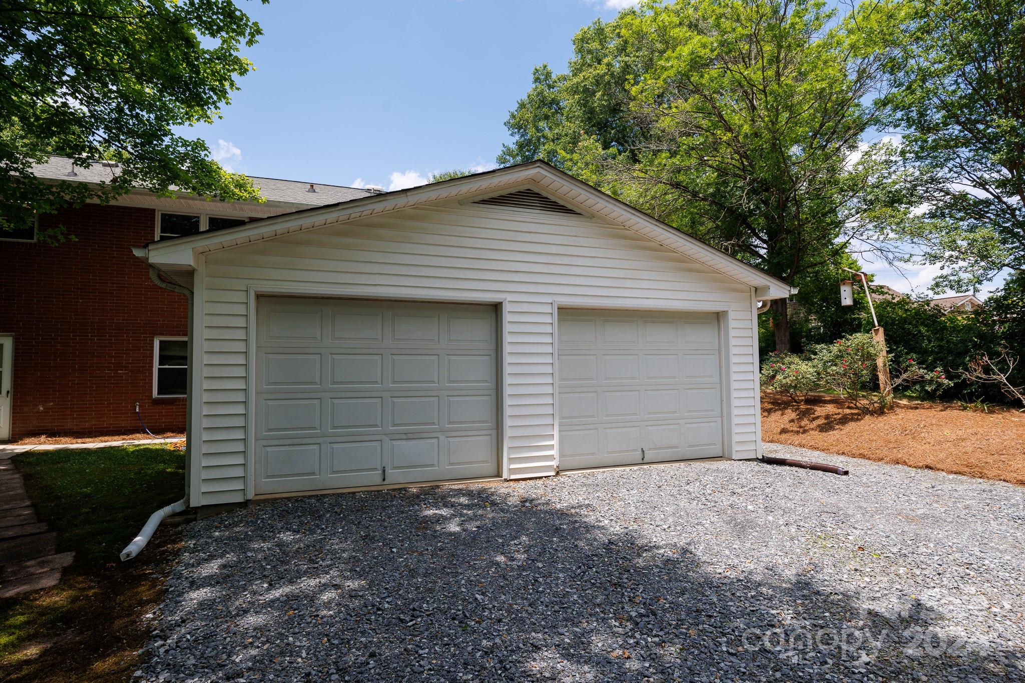 1606 N Main Street