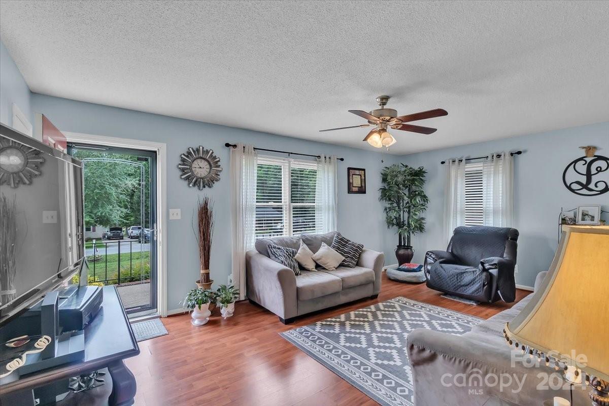 502 W Ormand Avenue