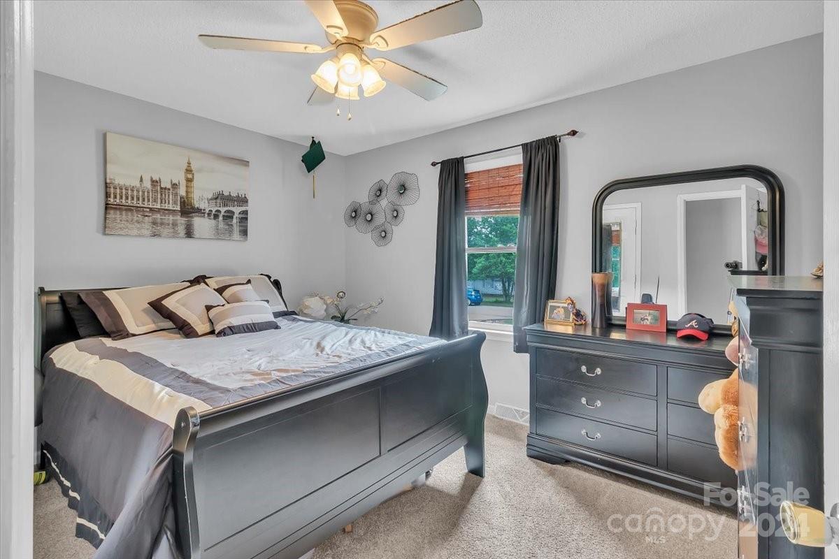 502 W Ormand Avenue
