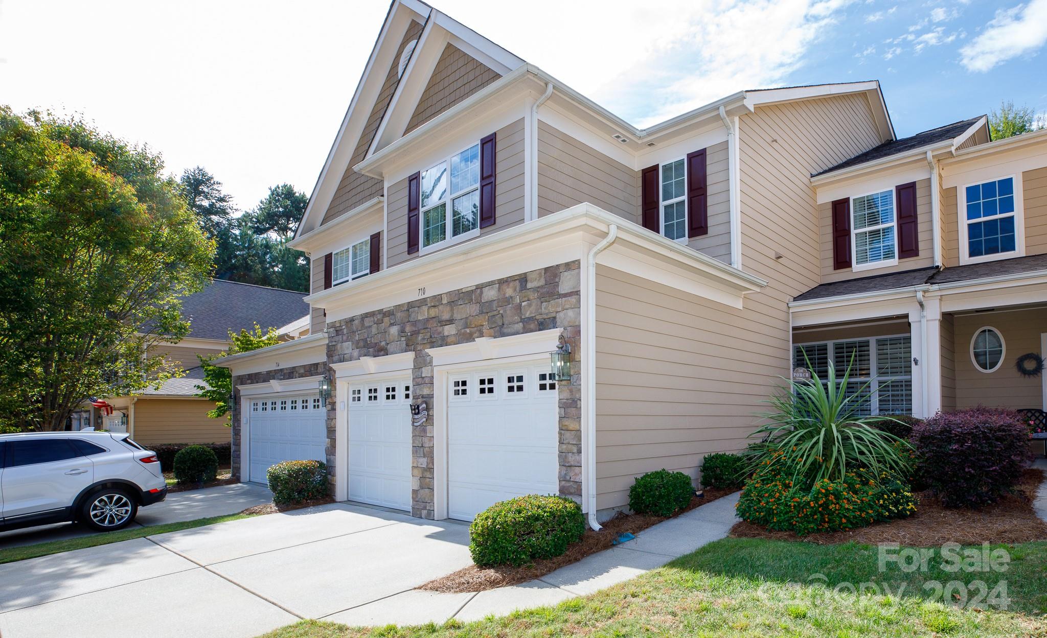 710 Deerbrook Lane