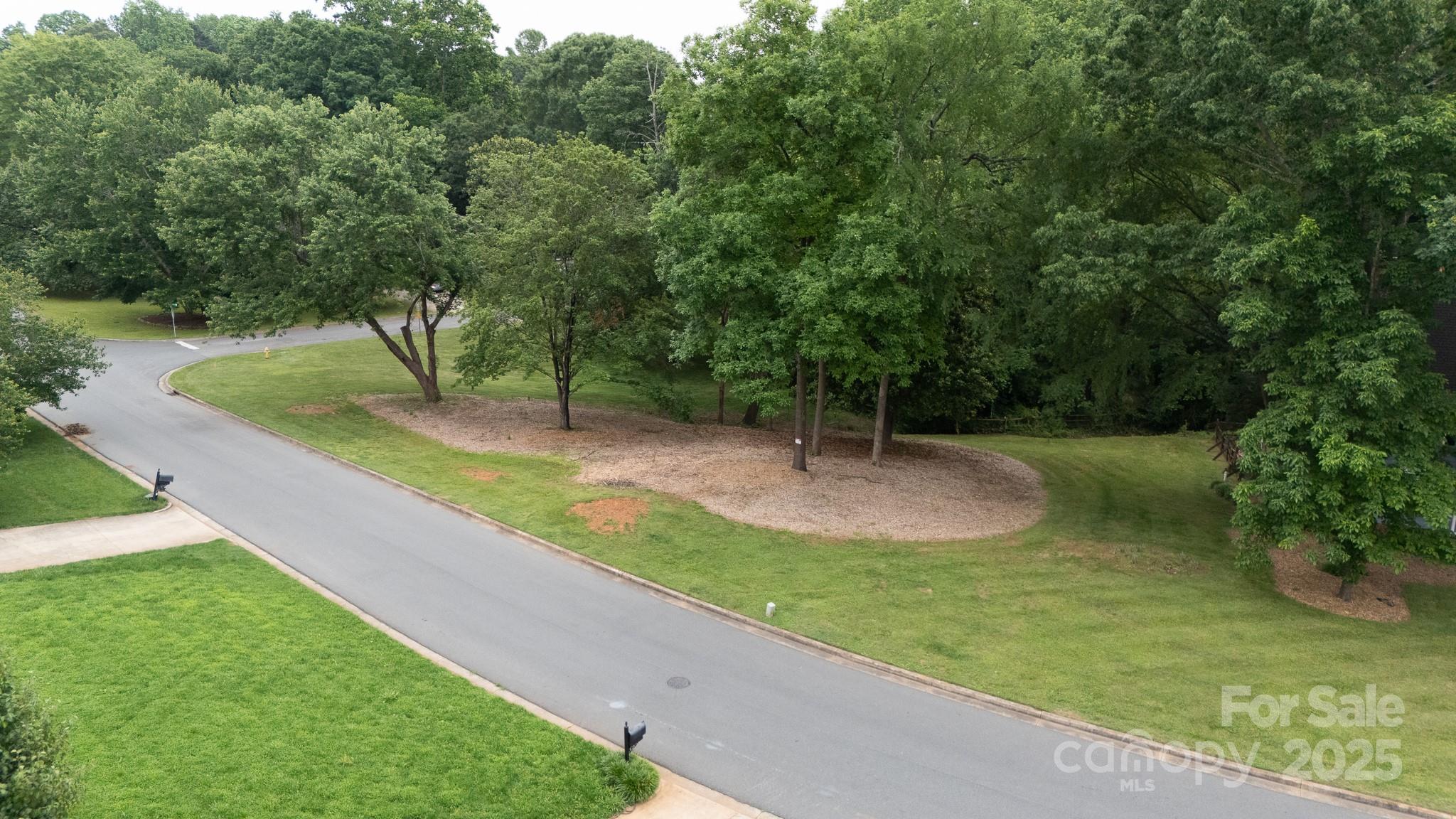 211 Southfork Drive