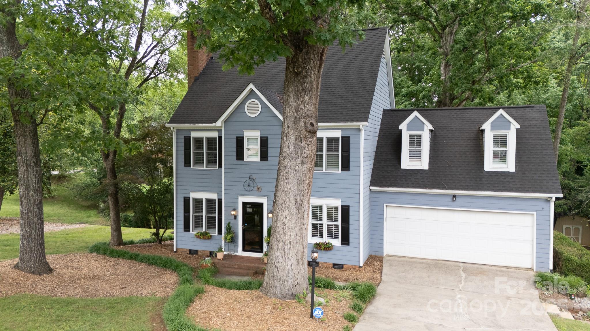 211 Southfork Drive