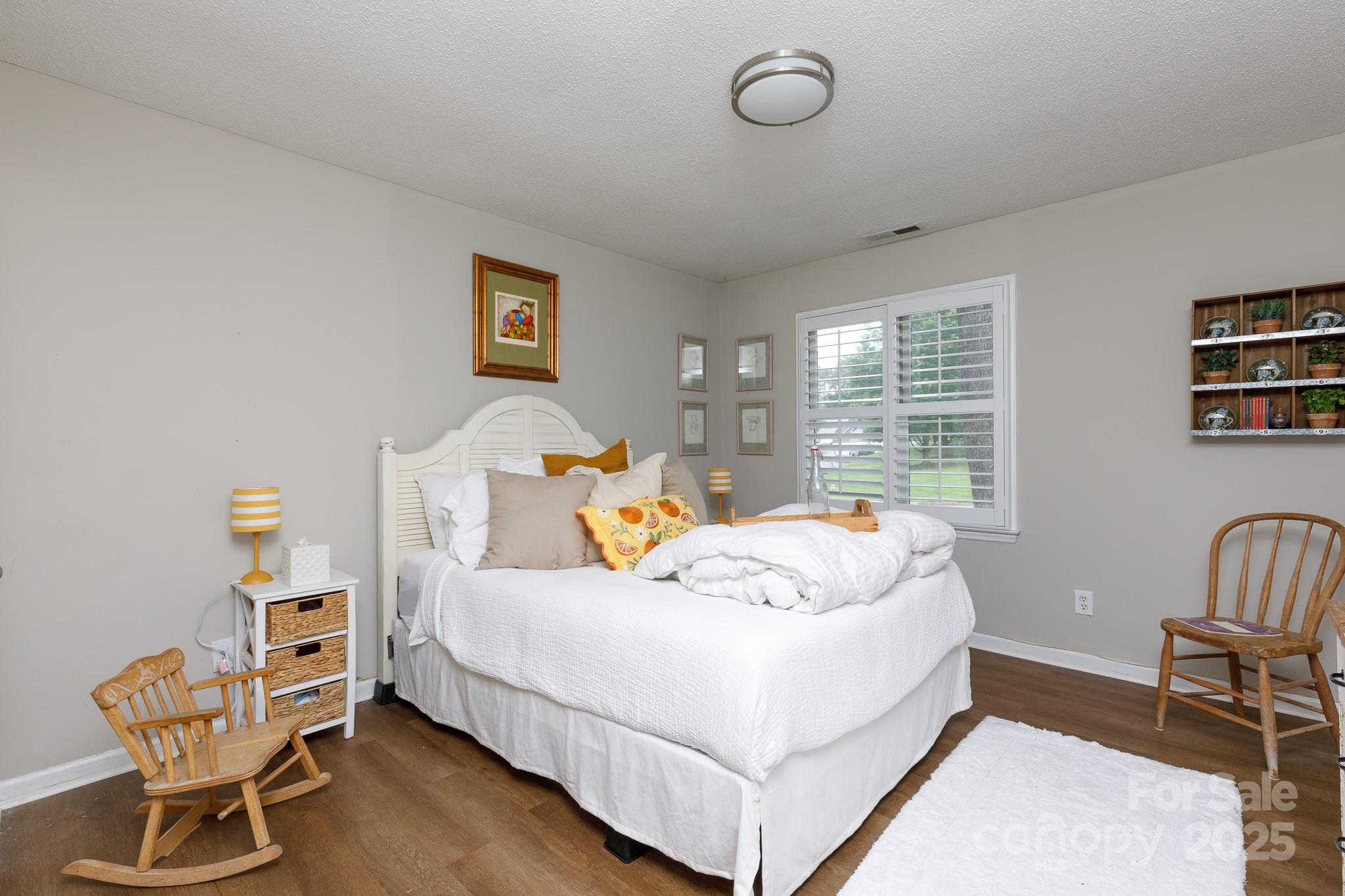 211 Southfork Drive