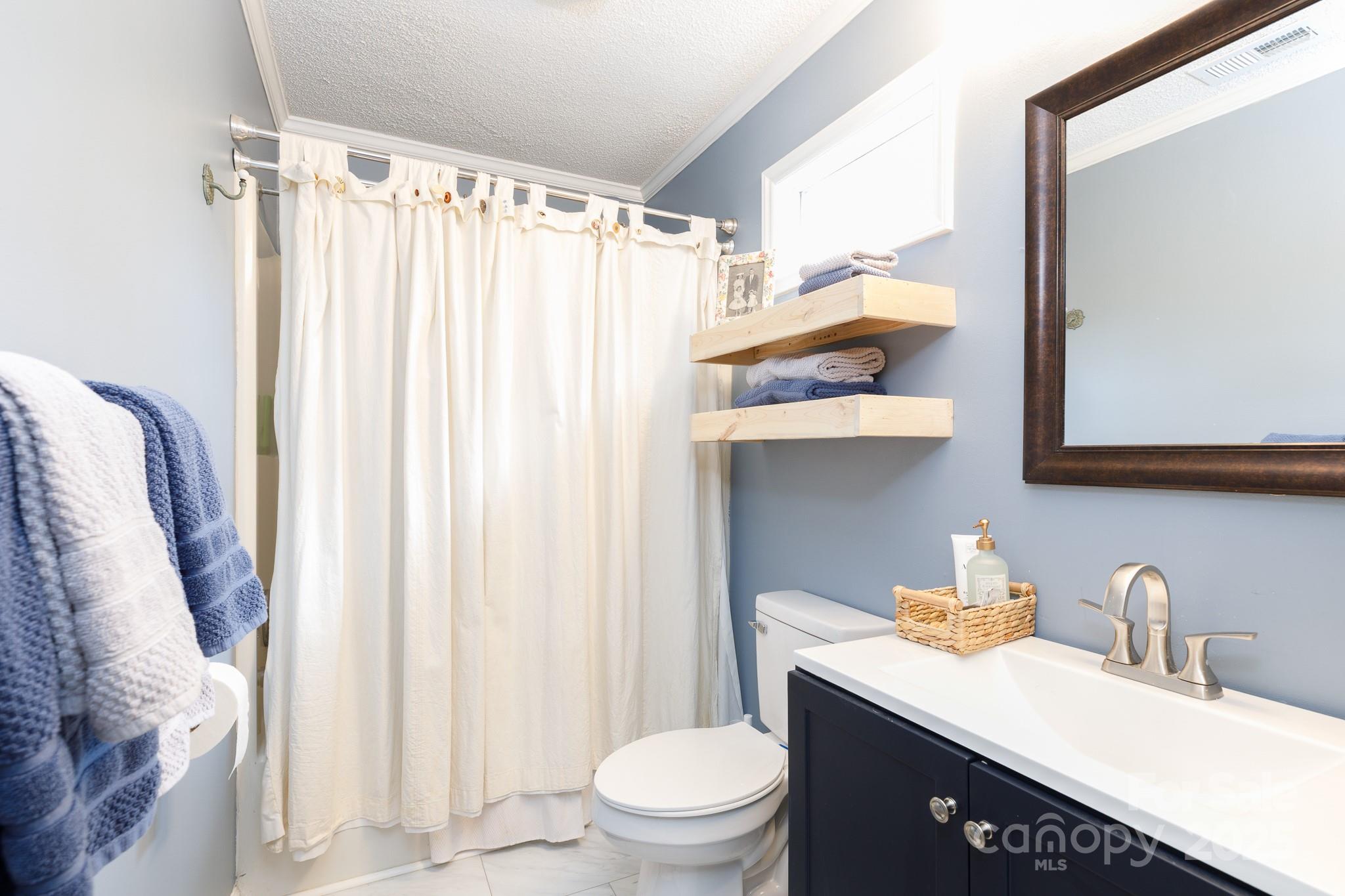 211 Southfork Drive