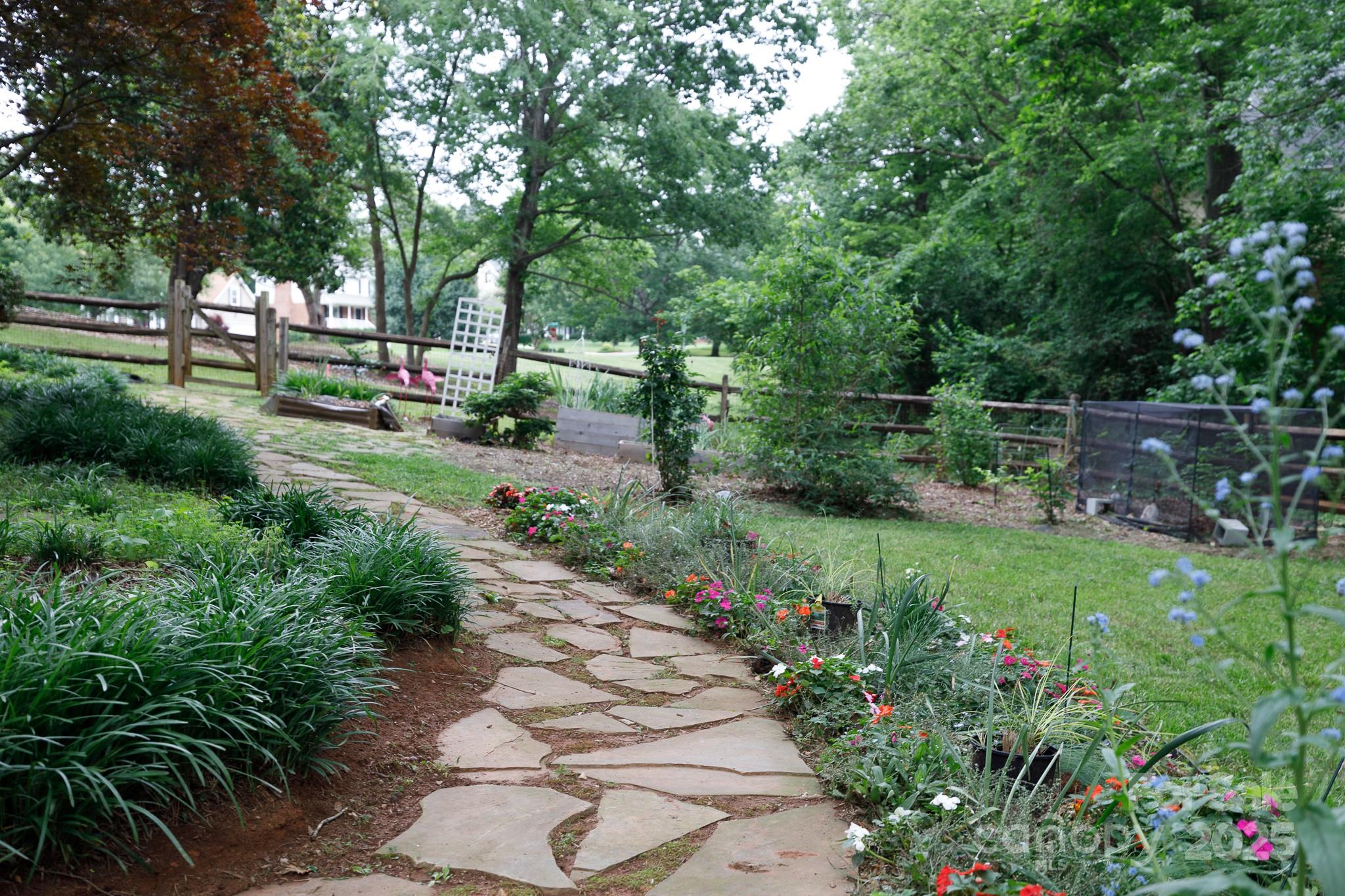 211 Southfork Drive